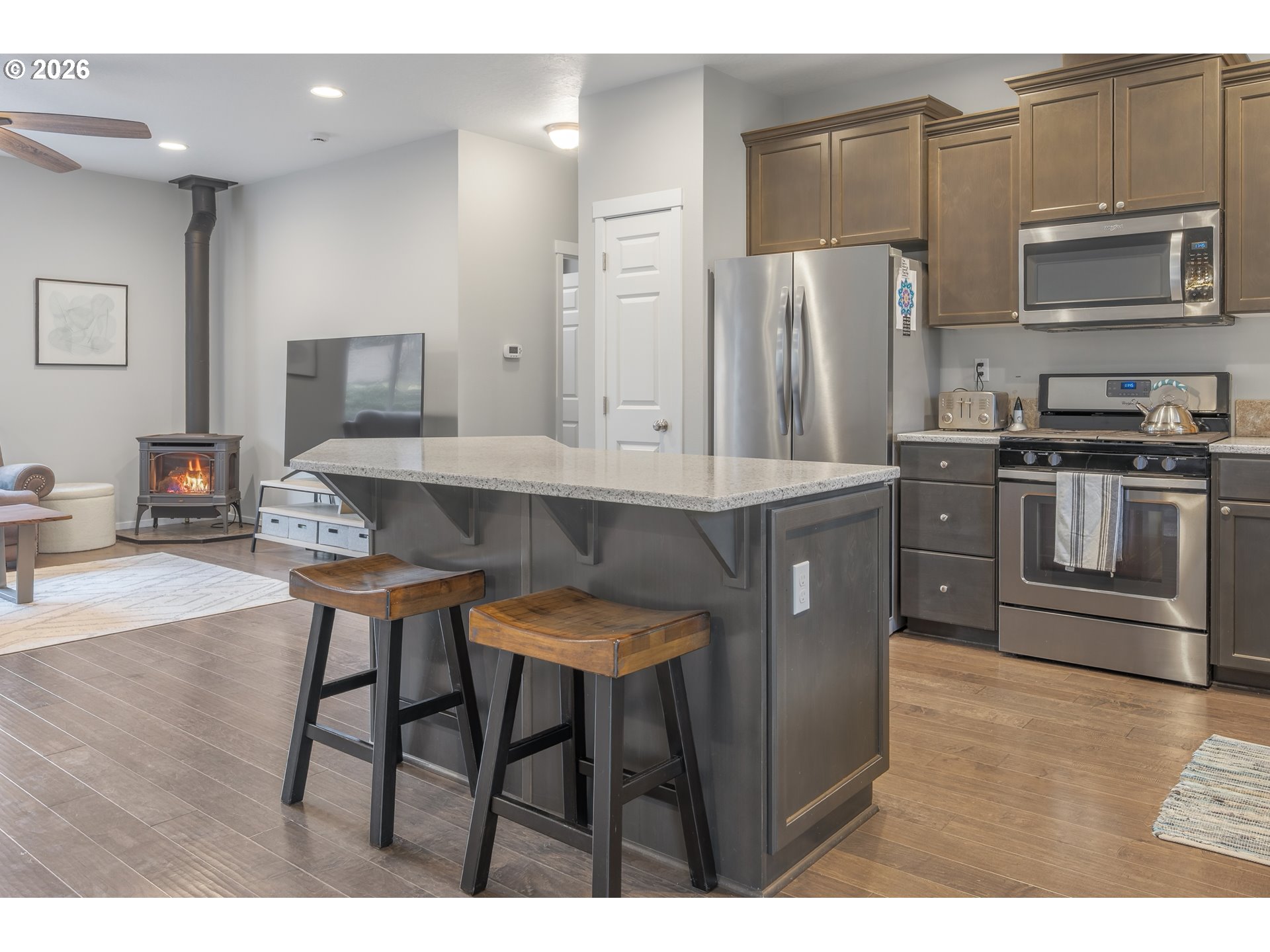 349 Irving Road Eugene, OR 97404 - Photo 9 of 32