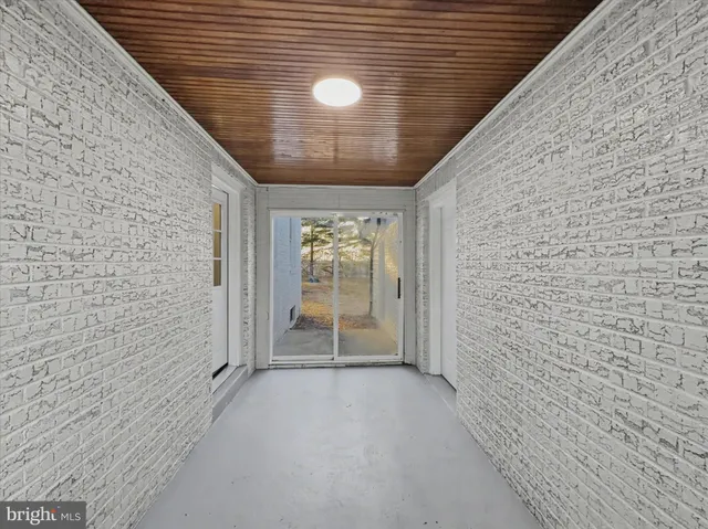 $299,900 | 2196 South Queen Street, York, PA 17402