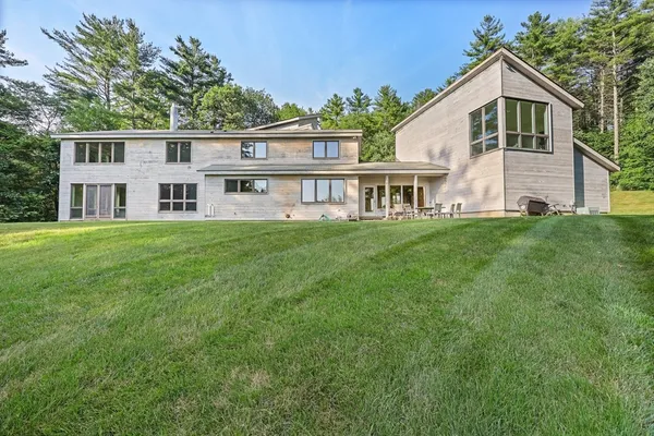 $1,090,000 | 27 January Hills Road, Shutesbury, MA 01002