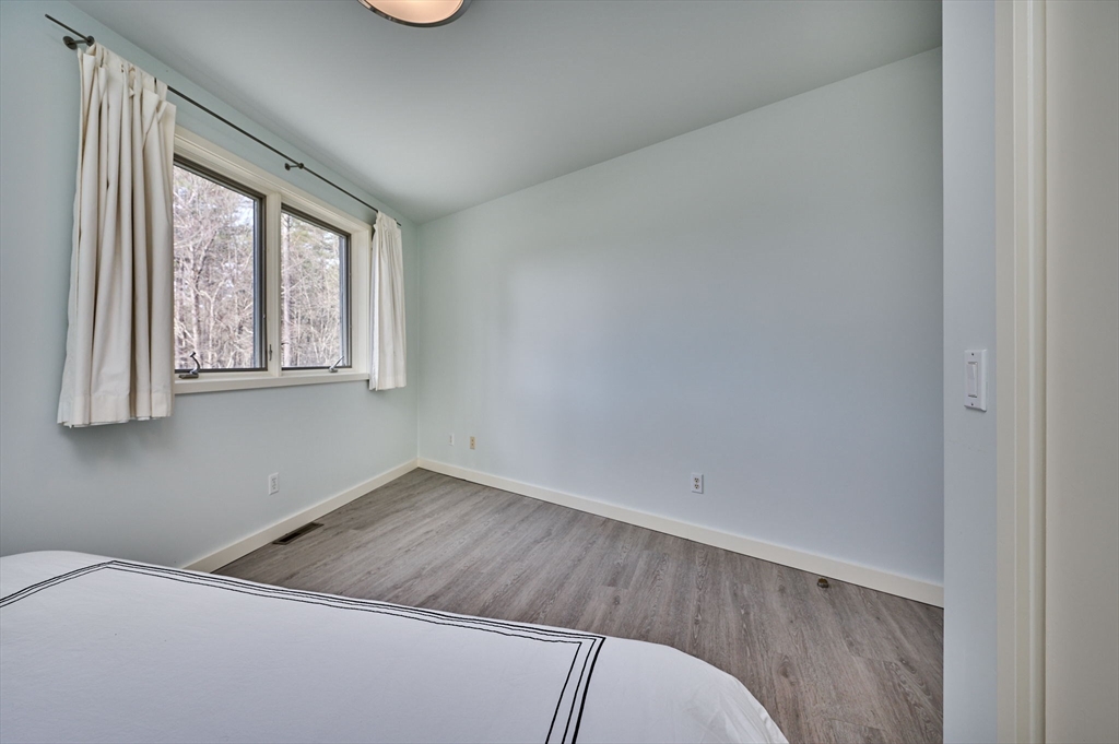 27 January Hills Road Amherst, MA 01002 - Photo 22 of 42 an empty room with windows