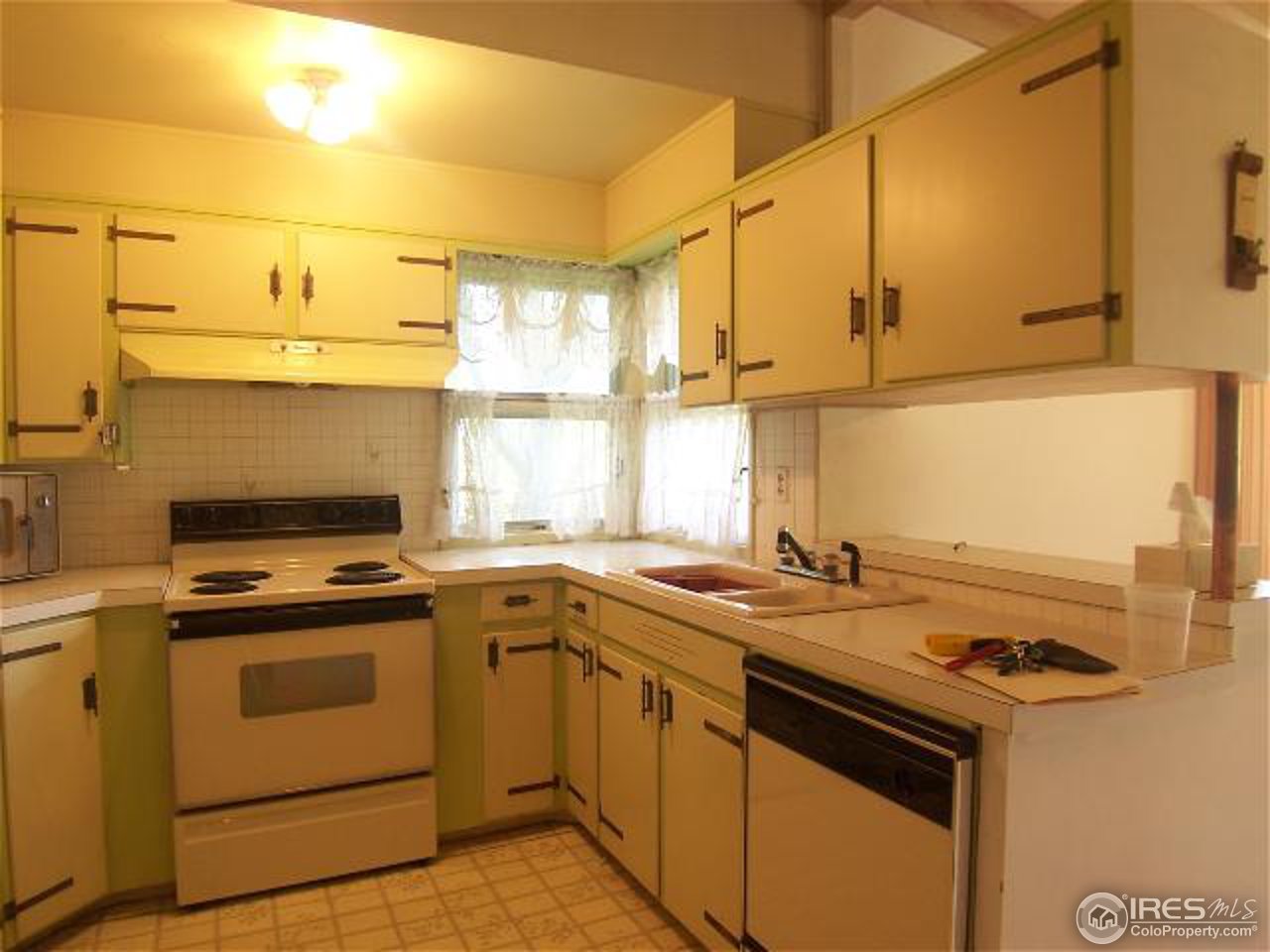 935 Valley View Road Fort Collins, CO 80524 - Photo 9 of 18 Gallery Image 9