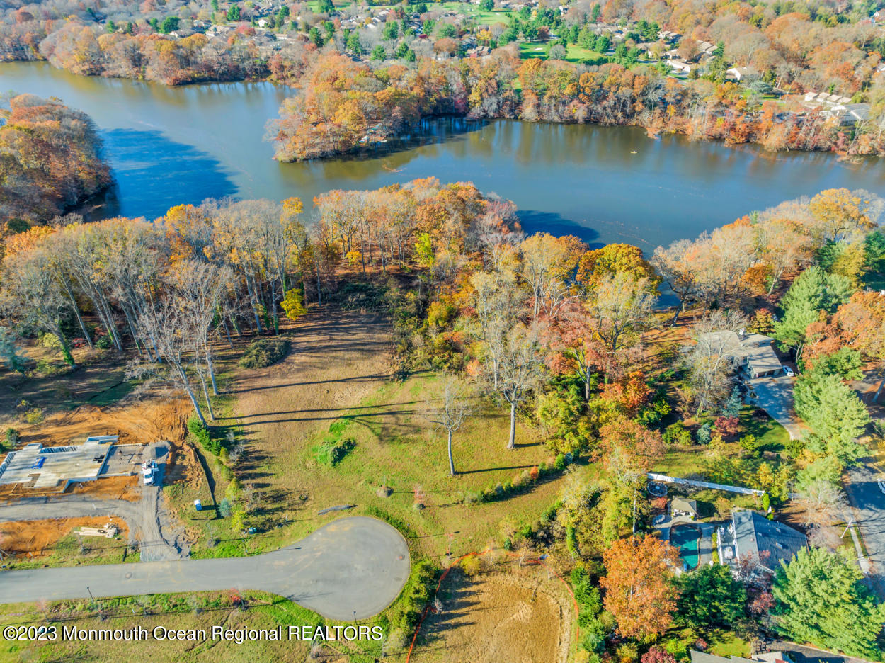 11 Buchop Lane, Unit 5 Red Bank, NJ 07701 - Photo 4 of 7 Hiddenwell lot 5 2 stars lo res