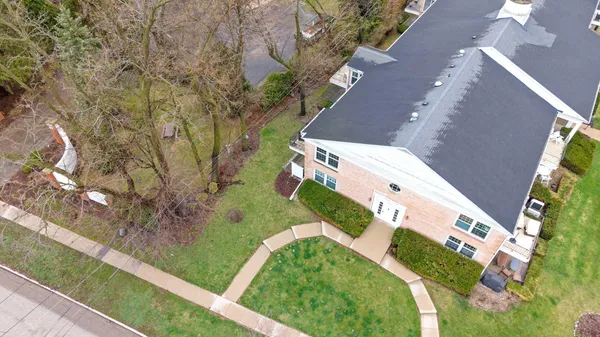 $295,000 | 1305 West Main Street, Unit 202, Lake Geneva, WI 53147