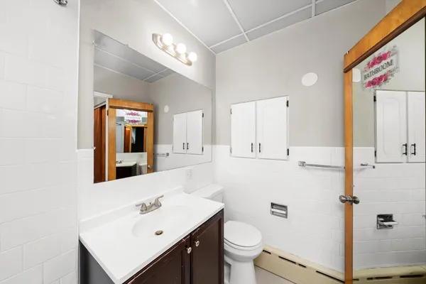 $2,295 | 2420 South Oakley Avenue, Unit 2, Chicago, IL 60608