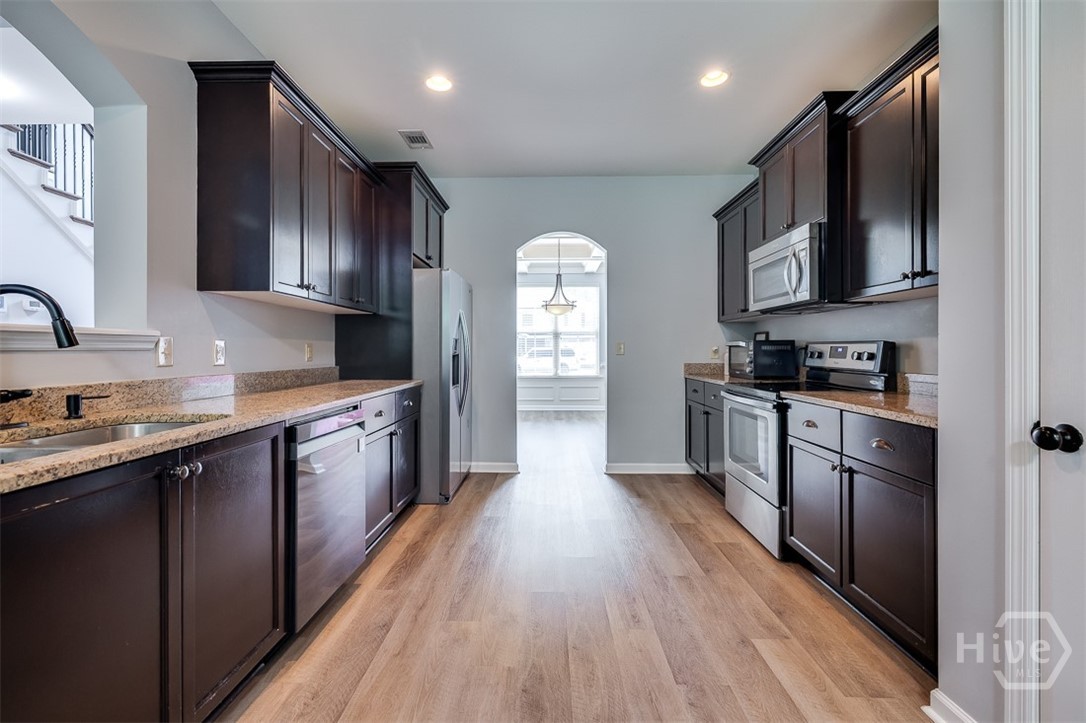 172 Green Paddock Circle Guyton, GA 31312 - Photo 7 of 39