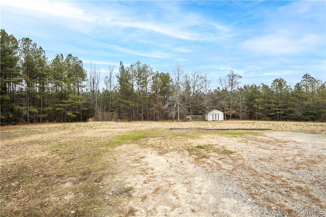 12910 Bailey Bridge Road Midlothian, VA 23112 - Photo 27 of 39 Flat & Private Lot!