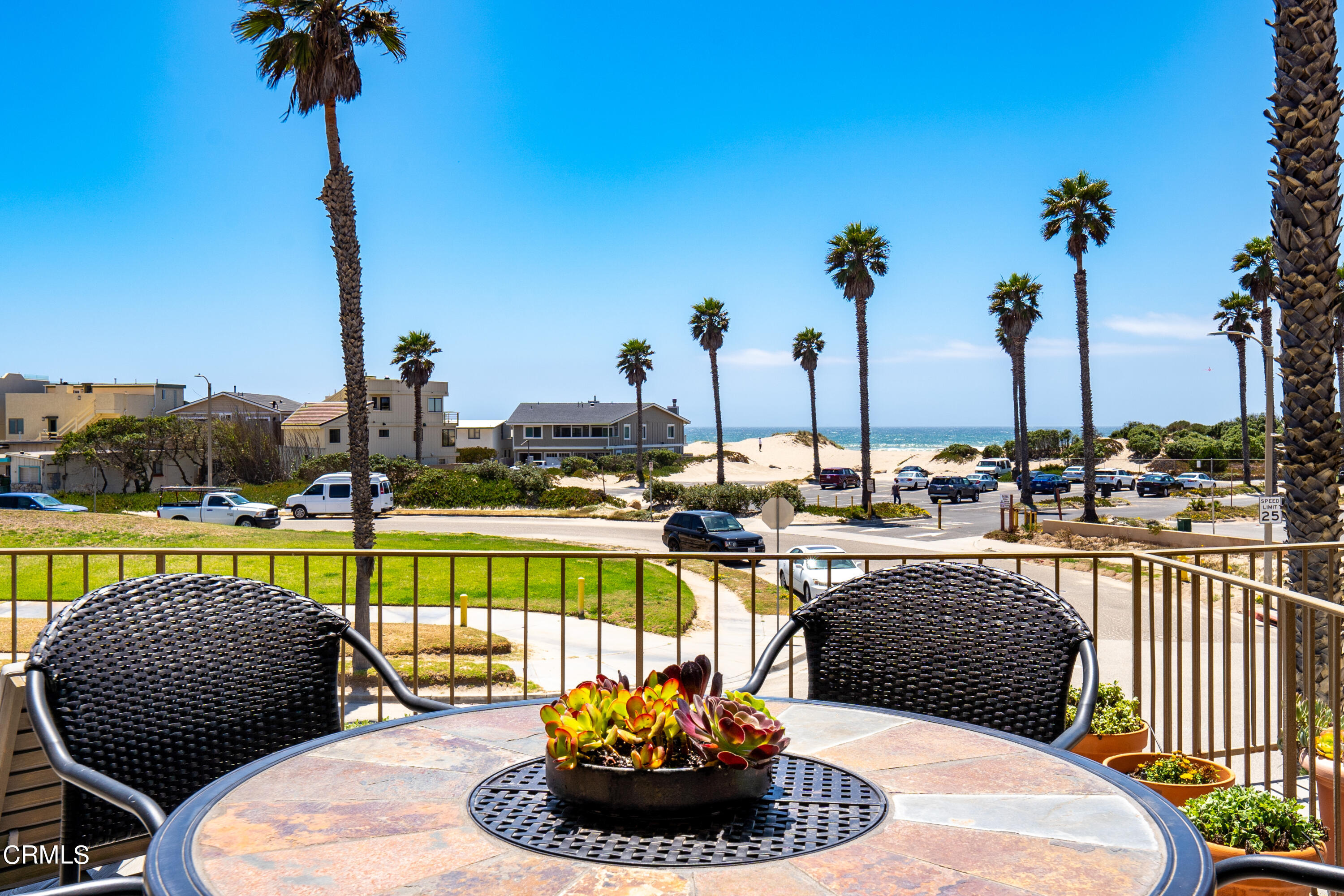 2315 Vina Del Mar Oxnard, CA 93035 - Photo 16 of 53 2315 vina Del Mar MLS-45