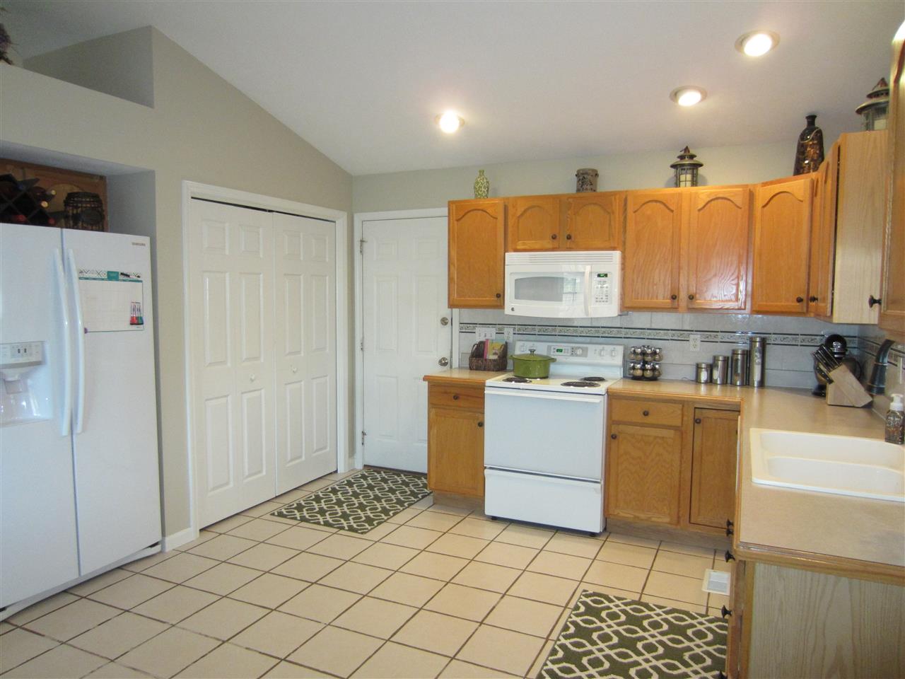 4200 Country Ridge Drive Newburgh, IN 47630 - Photo 8 of 22 Gallery Image 8
