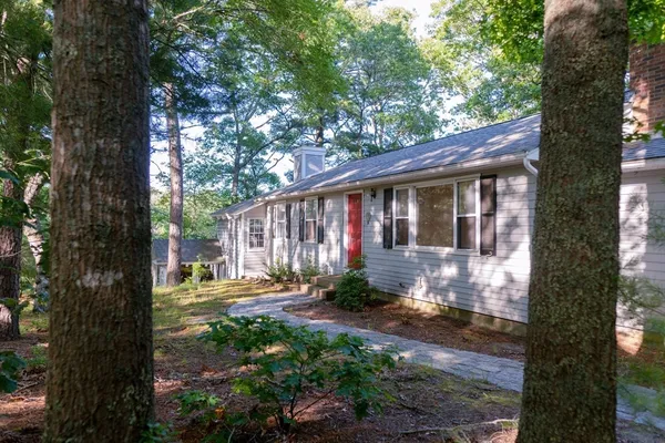 $699,900 | 24 Little John Road, Falmouth, MA 02536