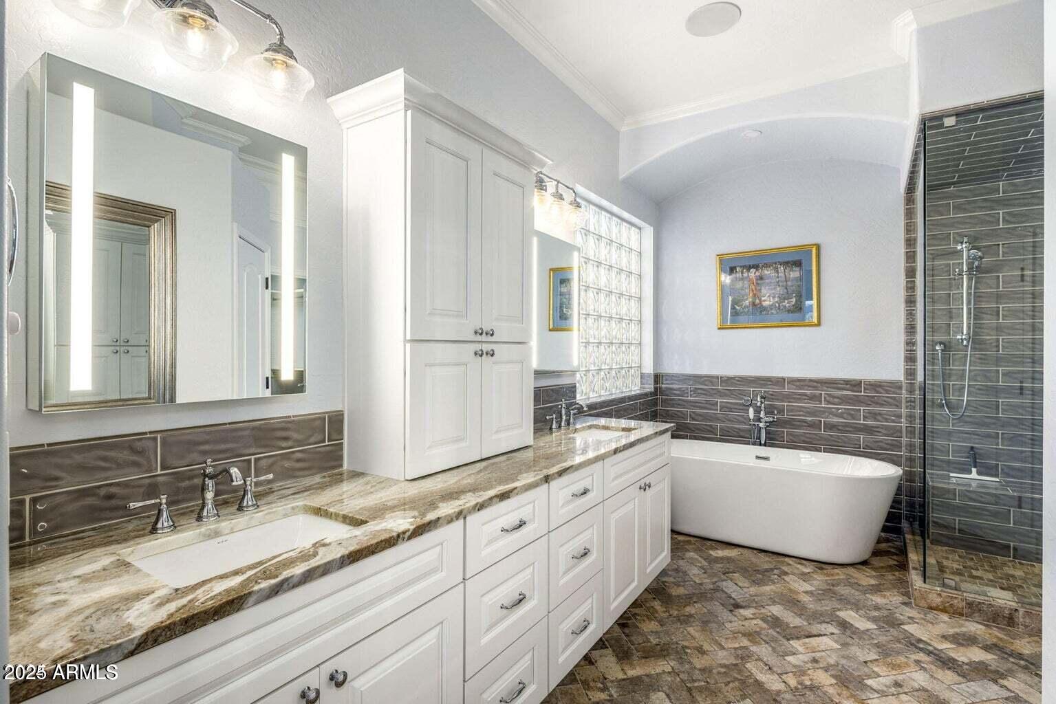 10912 East Butherus Drive Scottsdale, AZ 85255 - Photo 12 of 24 20251025025255201444000000-o