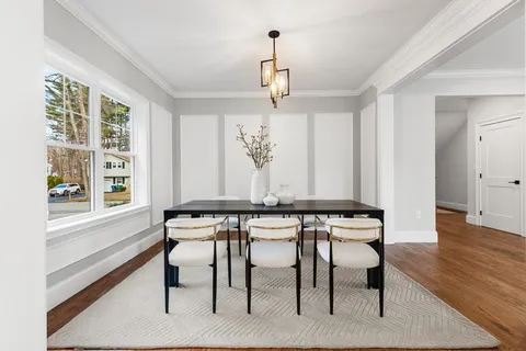 $1,899,000 | 5 Cook Road, Burlington, MA 01803