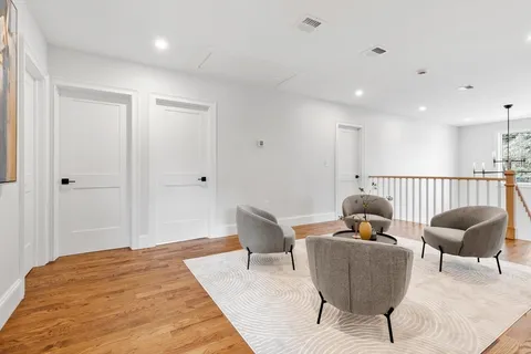 $1,899,000 | 5 Cook Road, Burlington, MA 01803