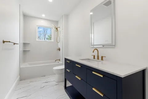 $1,899,000 | 5 Cook Road, Burlington, MA 01803
