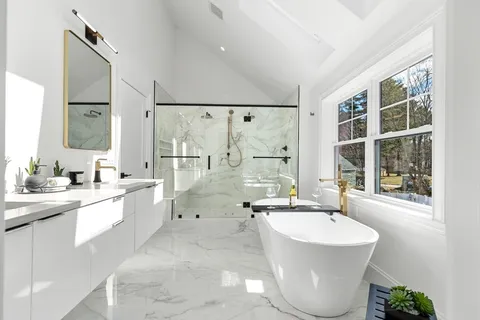 $1,899,000 | 5 Cook Road, Burlington, MA 01803