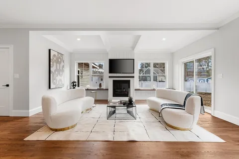 $1,899,000 | 5 Cook Road, Burlington, MA 01803