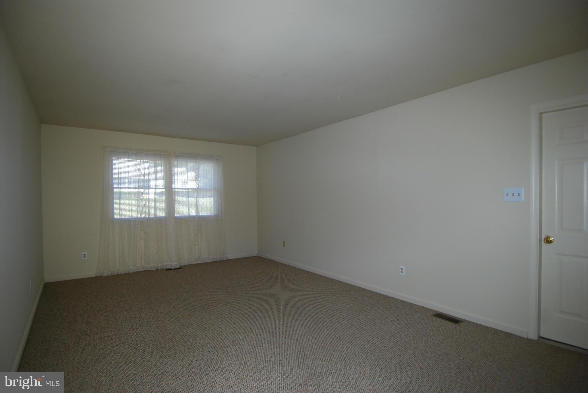 100 Stratton Circle Elkton, MD 21921 - Photo 14 of 30 Family Room has entry to garage