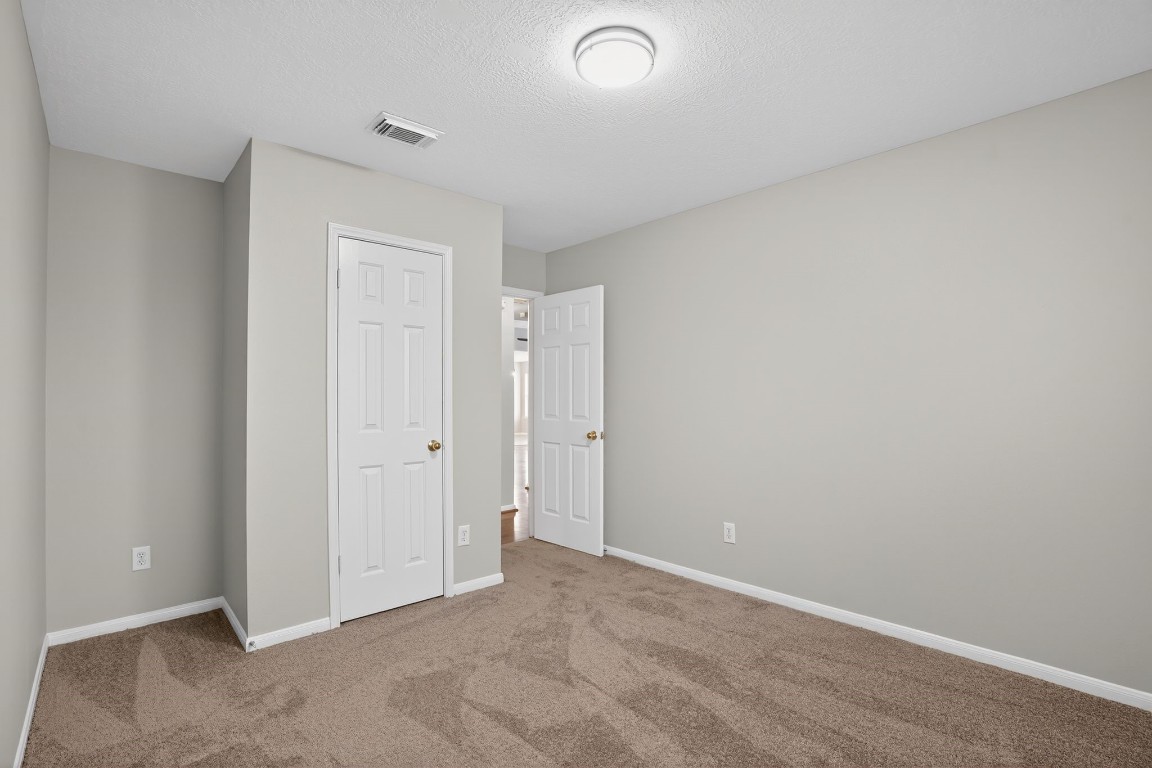 18622 Timbers Drive Humble, TX 77346 - Photo 25 of 34 a view of an empty room