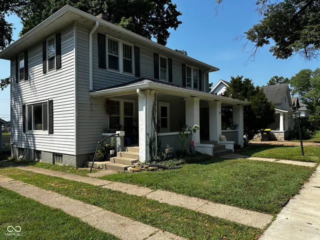 $239,900 | 456 West Hillside Avenue, Spencer, IN 47460