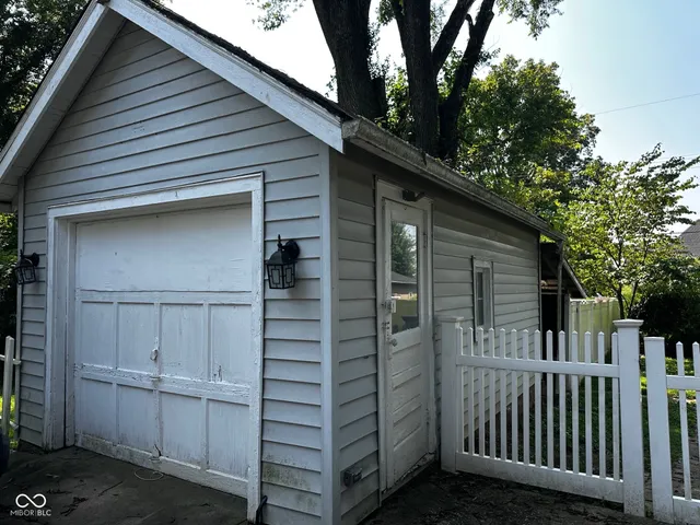 $239,900 | 456 West Hillside Avenue, Spencer, IN 47460