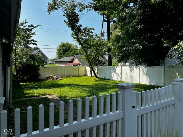 $239,900 | 456 West Hillside Avenue, Spencer, IN 47460