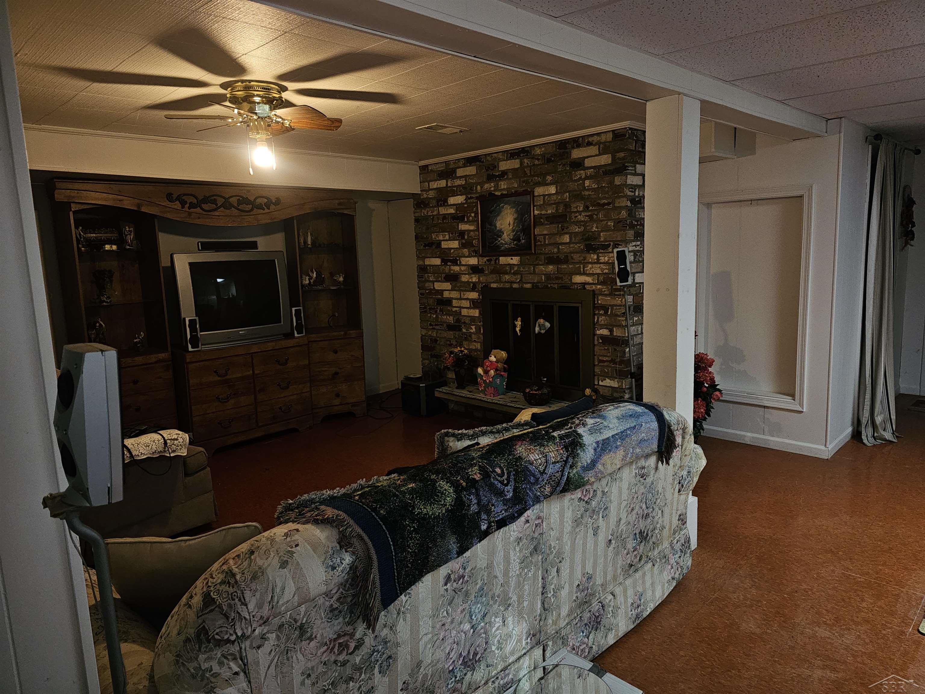 5307 Beecher Road Flint, MI 48532 - Photo 29 of 45 50111840-28.JPG