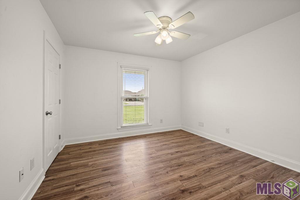 10083 Lake Ridge Avenue Gonzales, LA 70737 - Photo 9 of 27