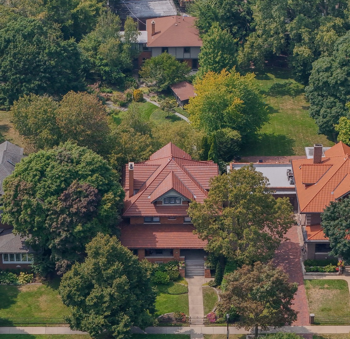 824 Sheridan Road Evanston, IL 60202 - Photo 3 of 67