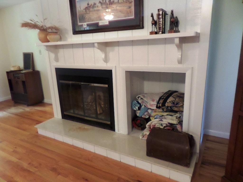 1137 West Outer Drive Oak Ridge, TN 37830 - Photo 23 of 31 recroomfireplace