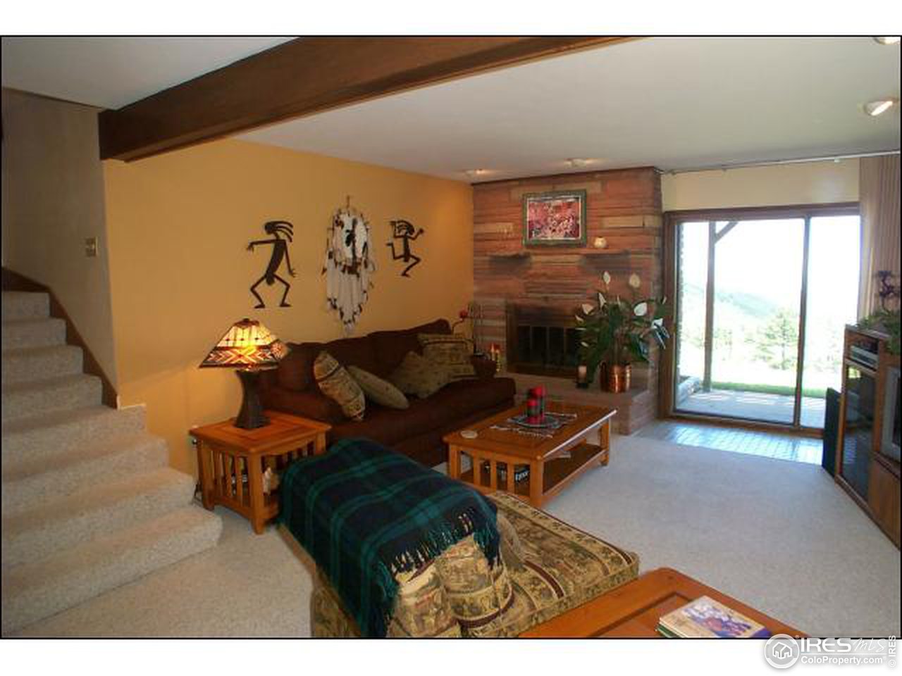 303 Deer Trail Road Boulder, CO 80302 - Photo 4 of 9 a living room with furniture