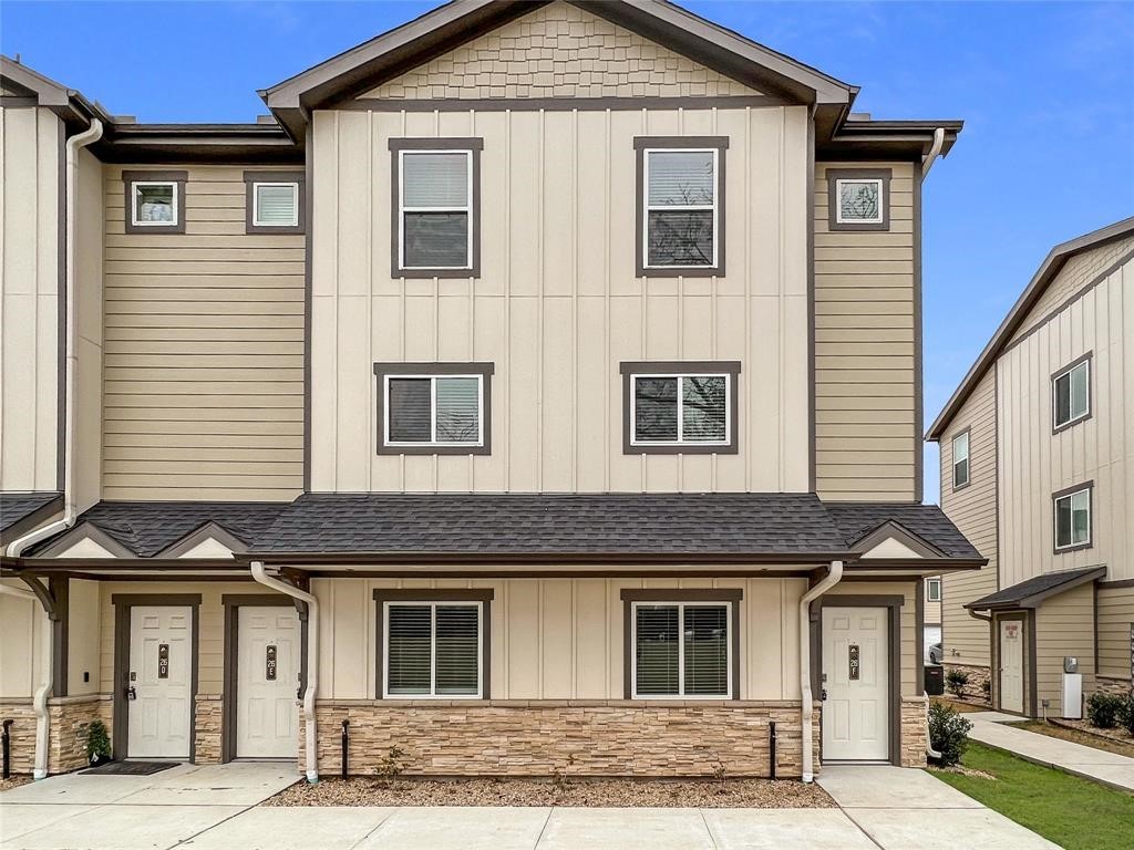 Welcome to 12603 Telge Rd.