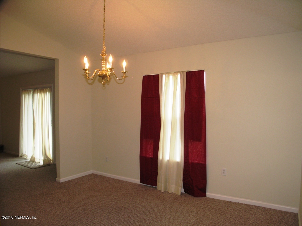 846 Pine Moss Road Jacksonville, FL 32218 - Photo 17 of 29 Dining Room