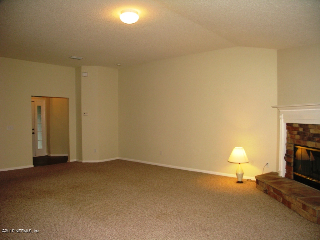 846 Pine Moss Road Jacksonville, FL 32218 - Photo 19 of 29 Family Room