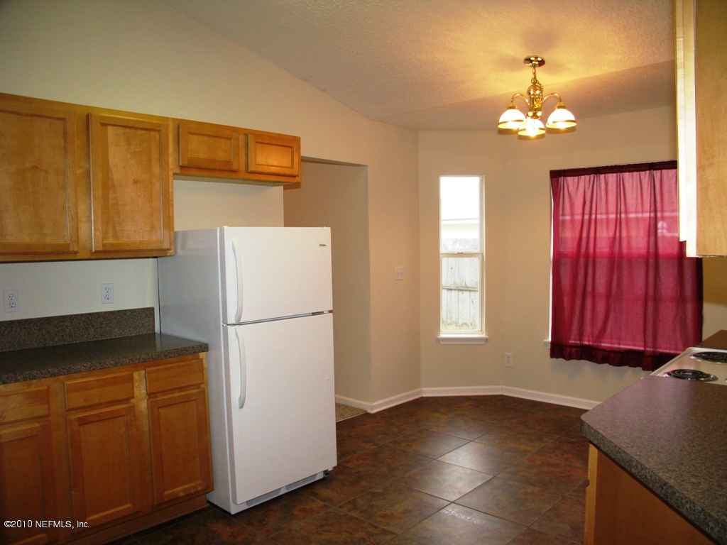846 Pine Moss Road Jacksonville, FL 32218 - Photo 21 of 29 Kitchen