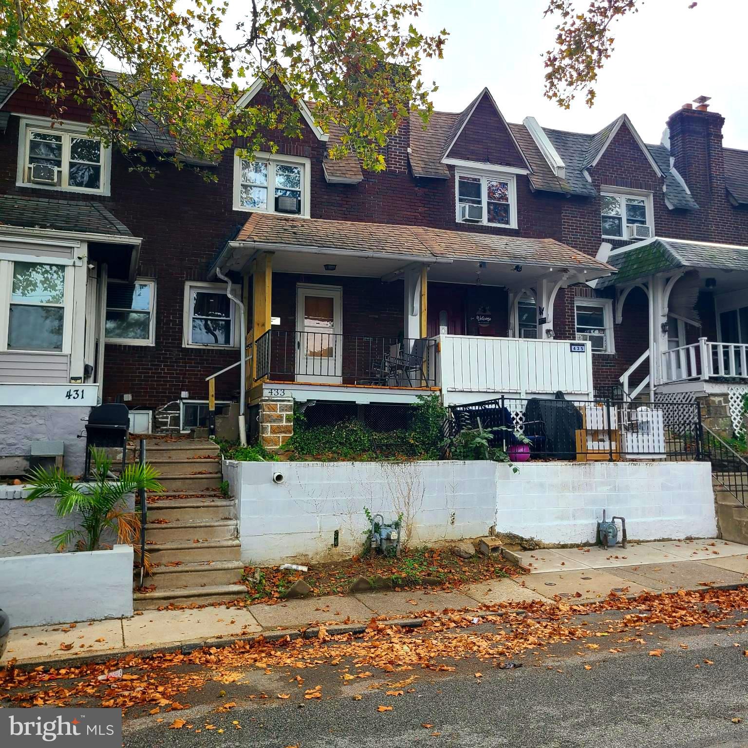 433 Copley Road Upper Darby, PA 19082 - Photo 28 of 35 a front view of a house with a yard
