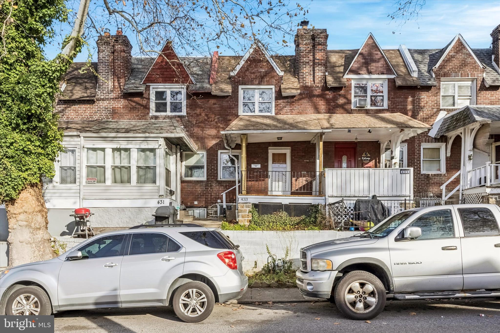 433 Copley Road Upper Darby, PA 19082 - Photo 5 of 35