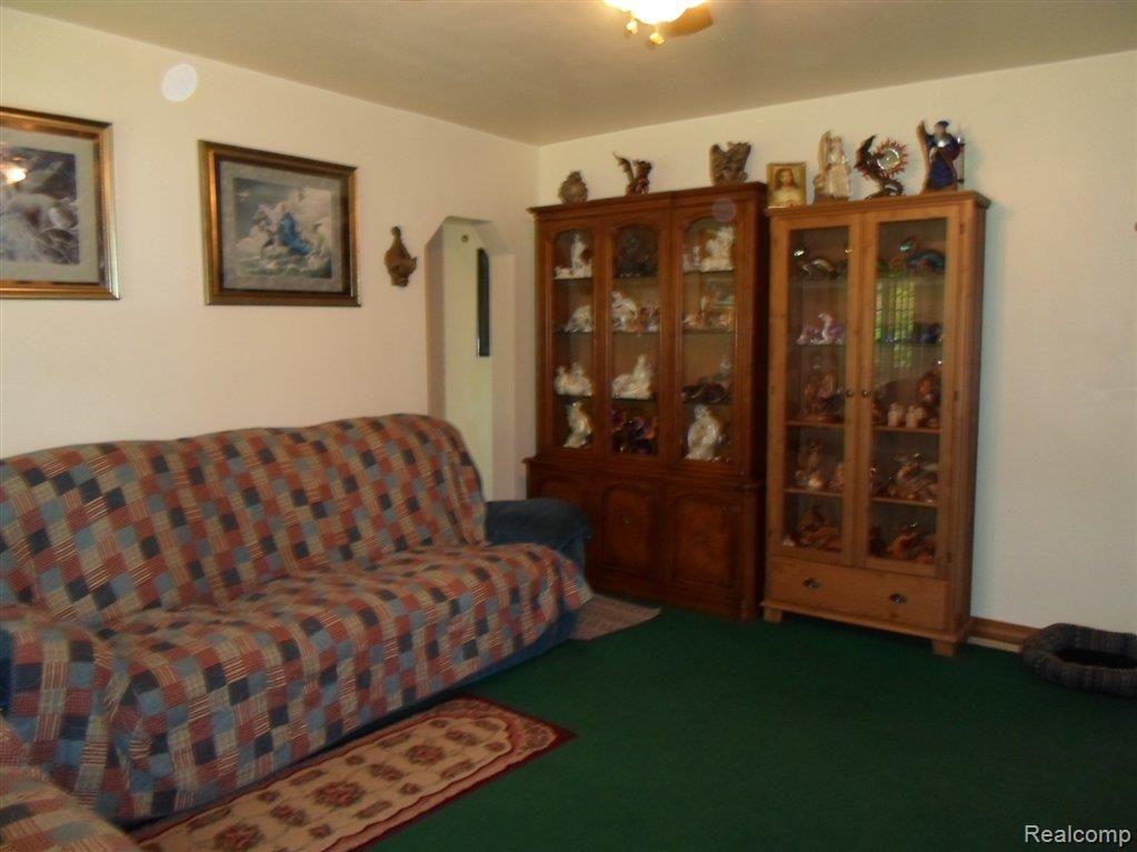 21583 Middlebelt Road New Boston, MI 48164 - Photo 12 of 13 130.JPG