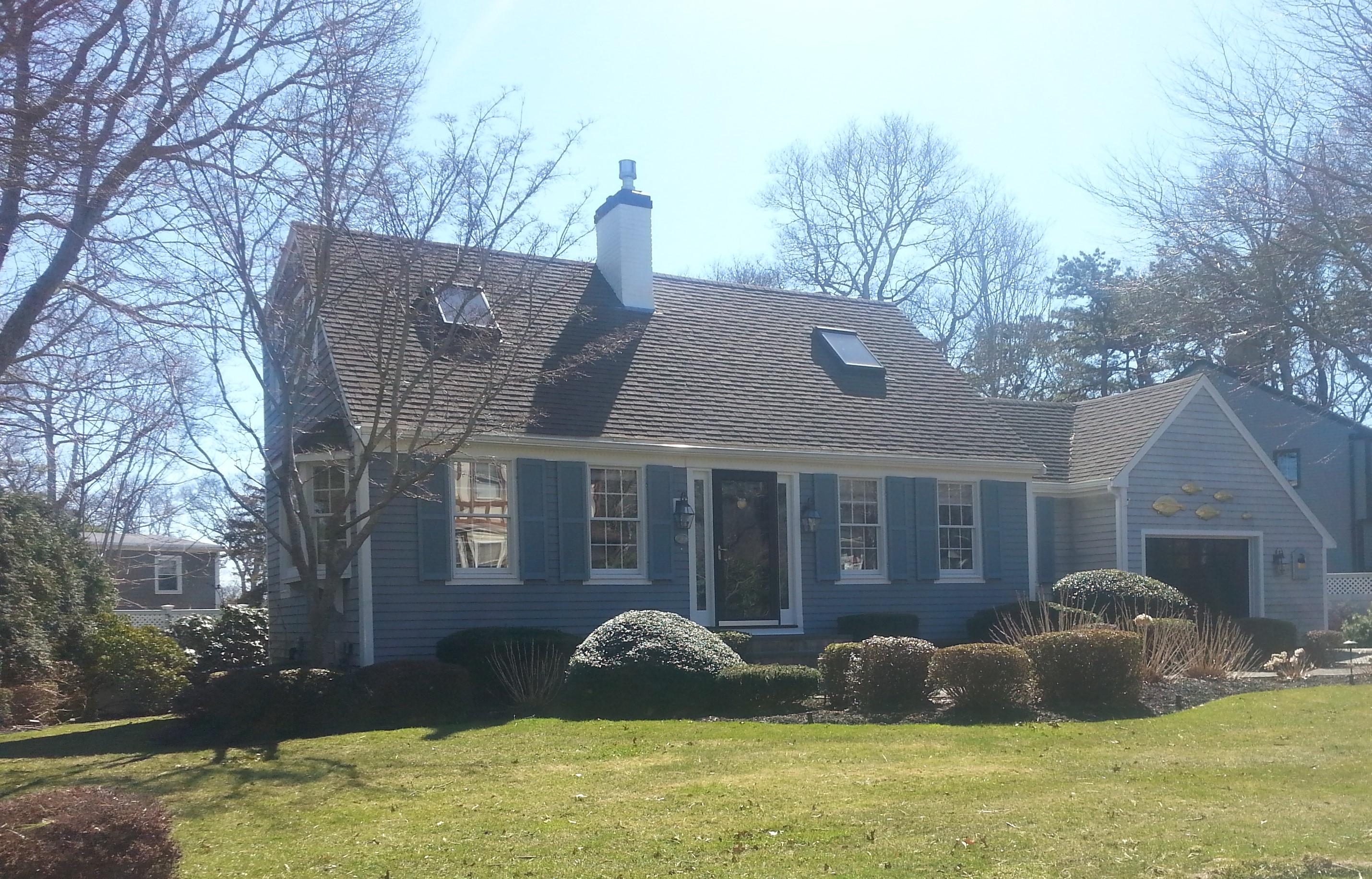 40 Robinson Road Sagamore Beach, MA 02562 - Photo 2 of 3 40 Robinson Rd