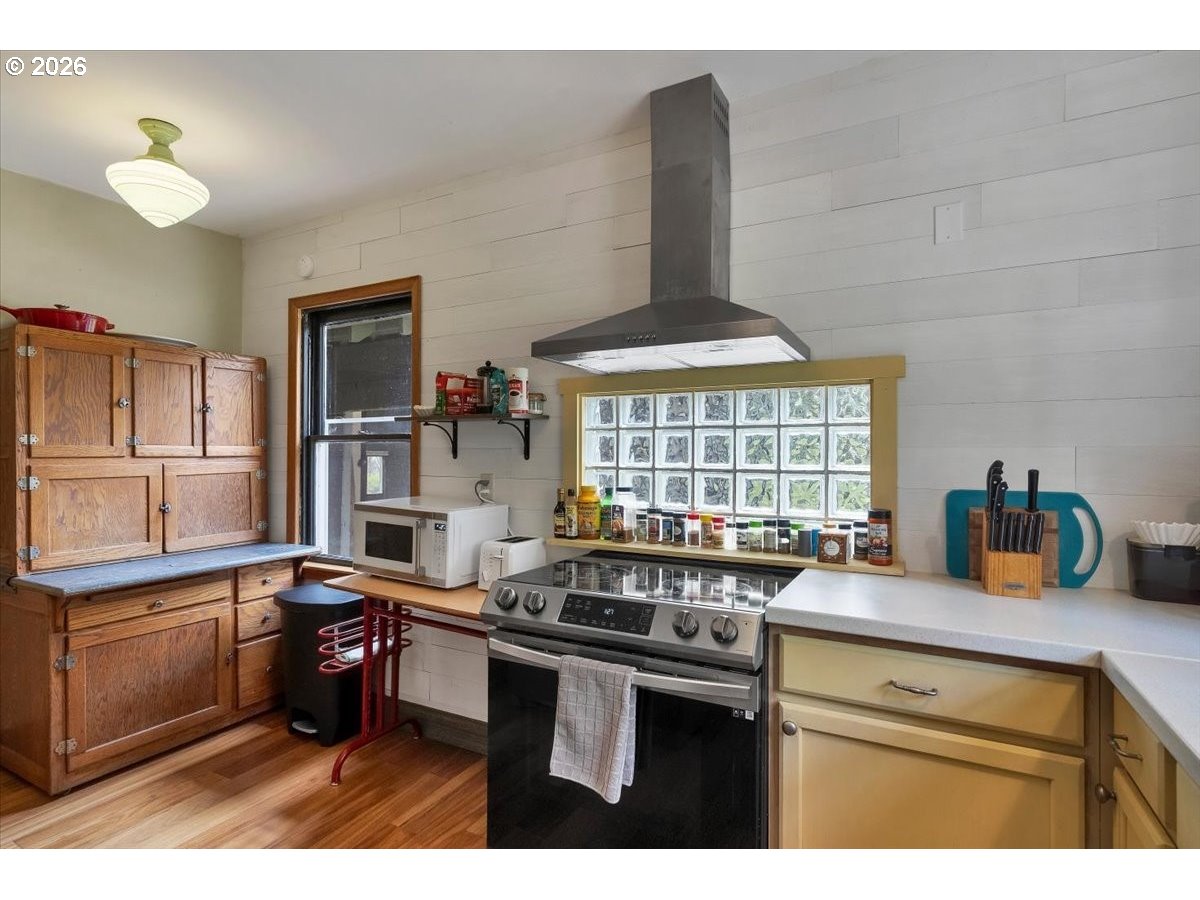 162 Riverside Drive Idanha, OR 97350 - Photo 15 of 37 a kitchen with a sink stove and cabinets