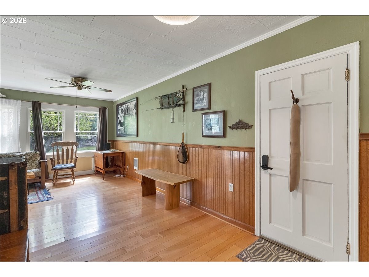 162 Riverside Drive Idanha, OR 97350 - Photo 6 of 37 a living room with furniture and a wooden floor