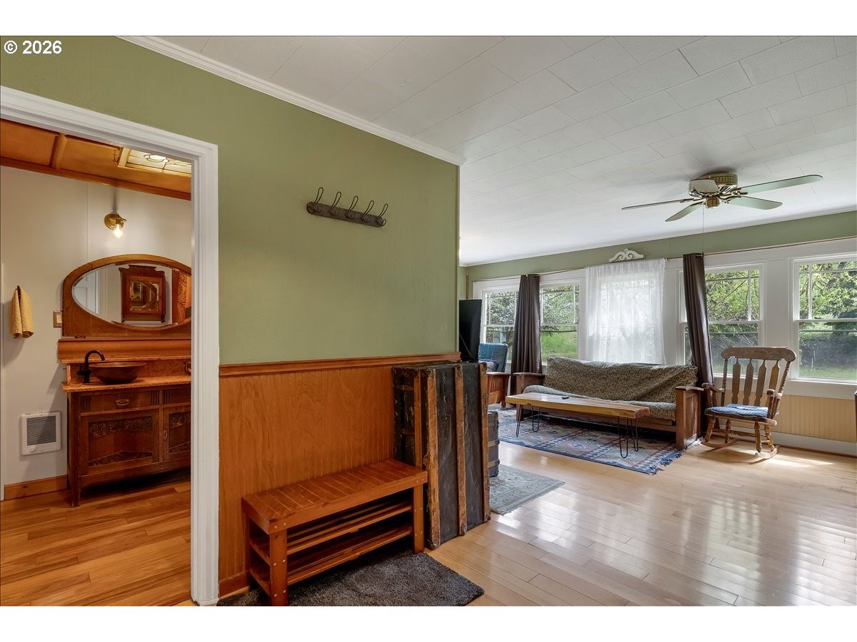 162 Riverside Drive Idanha, OR 97350 - Photo 10 of 37 a living room with furniture and a window