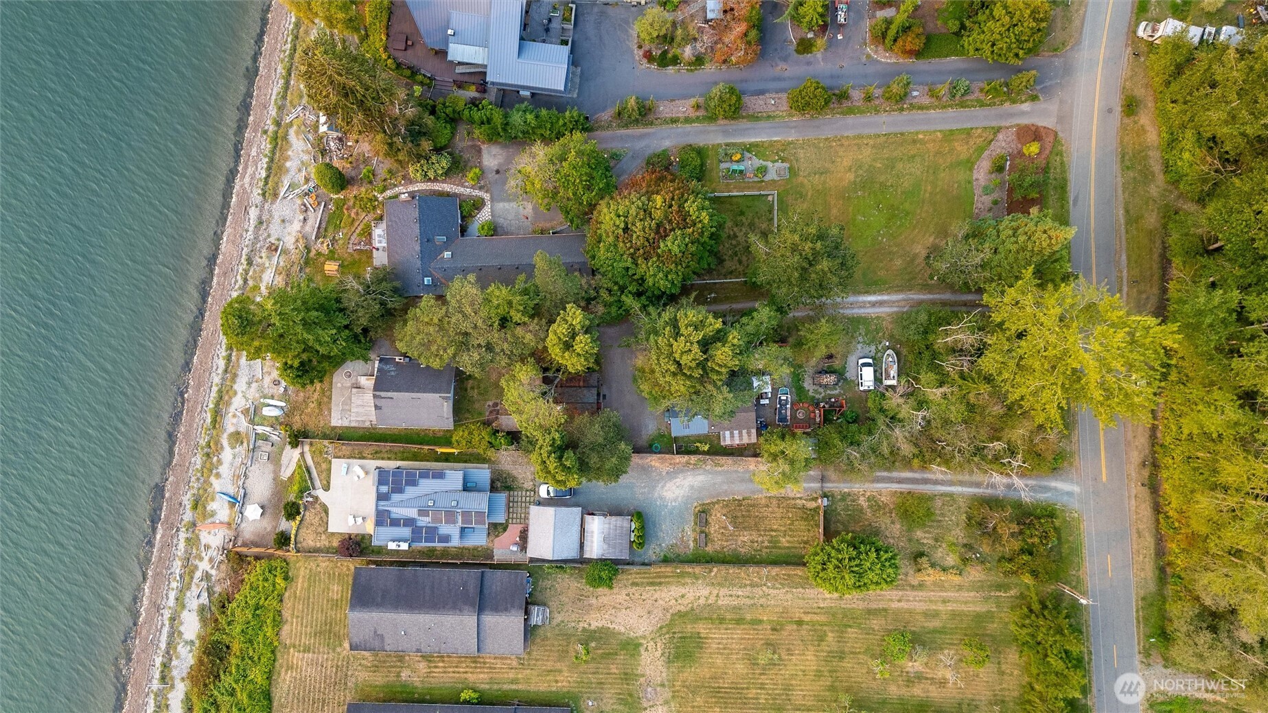 3285 Robertson Road Bellingham, WA 98226 - Photo 6 of 40 Gallery Image 6
