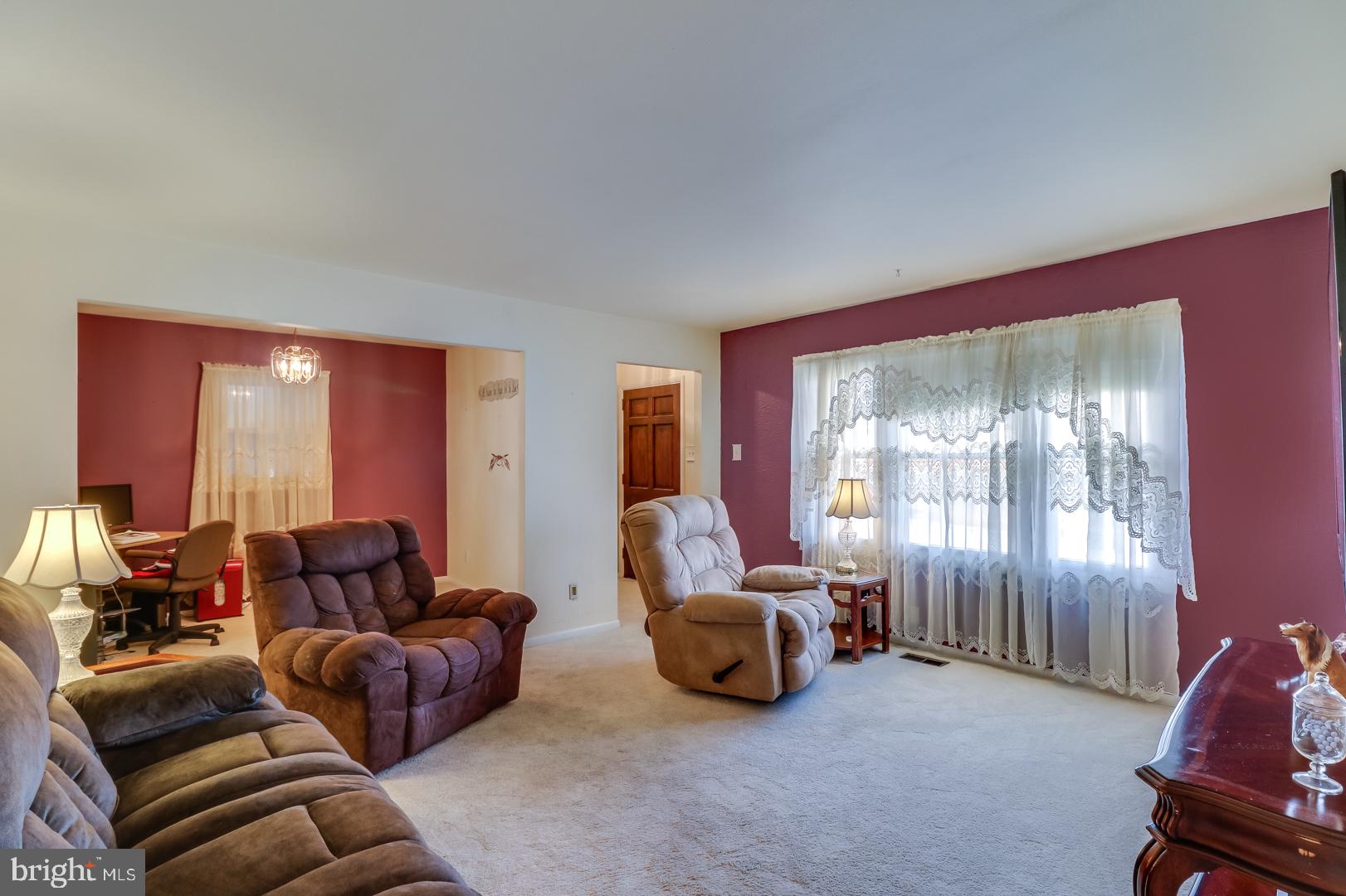 12 Dryden Road New Castle, DE 19720 - Photo 3 of 33 Gallery Image 3