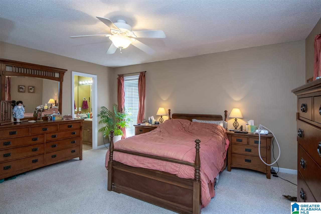 102 Twin Lakes Road Trussville, AL 35173 - Photo 15 of 38