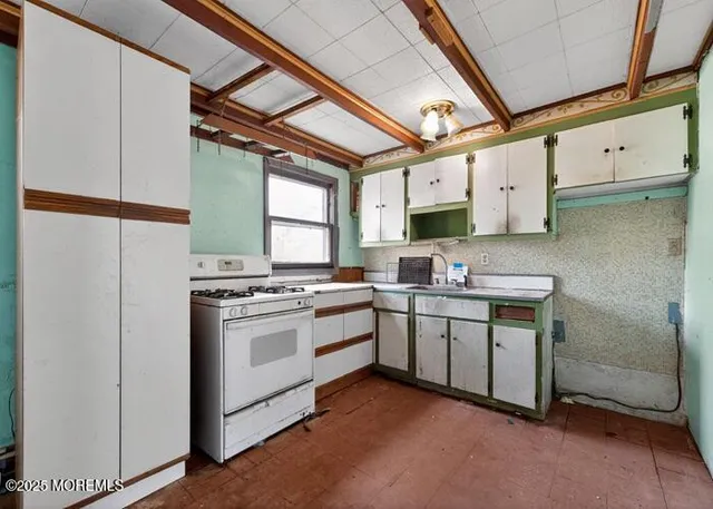 $270,300 | 36 Oakland Drive, Jackson, NJ 08527