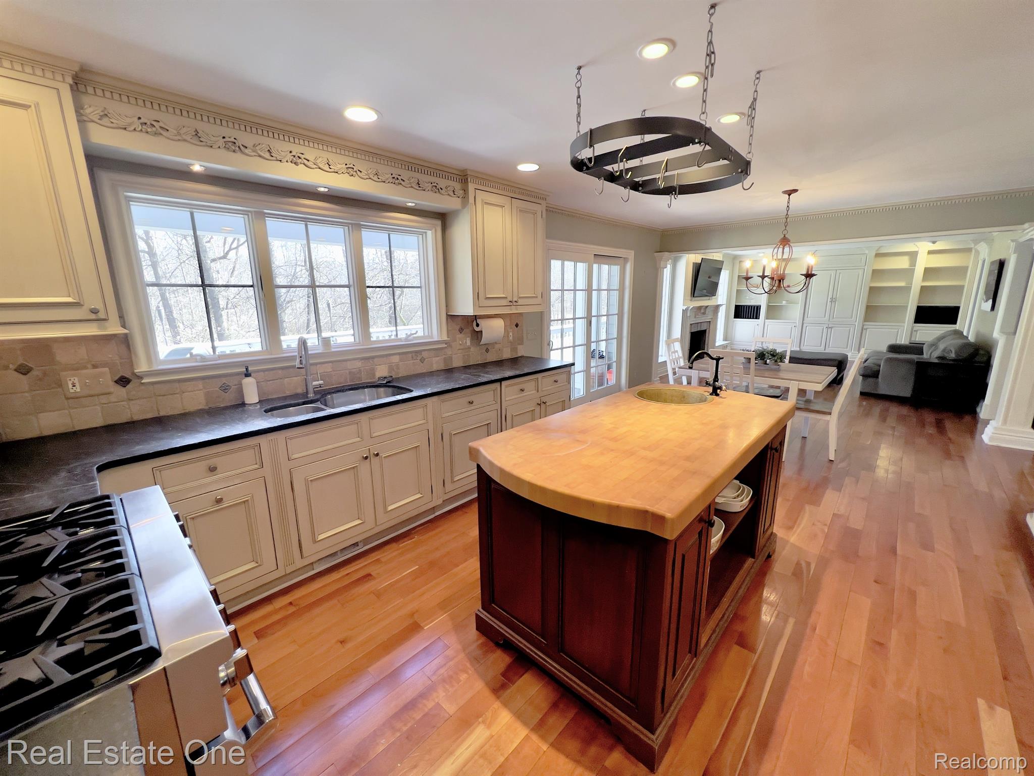 1660 North Livernois Road Rochester, MI 48306 - Photo 8 of 66 Gallery Image 8