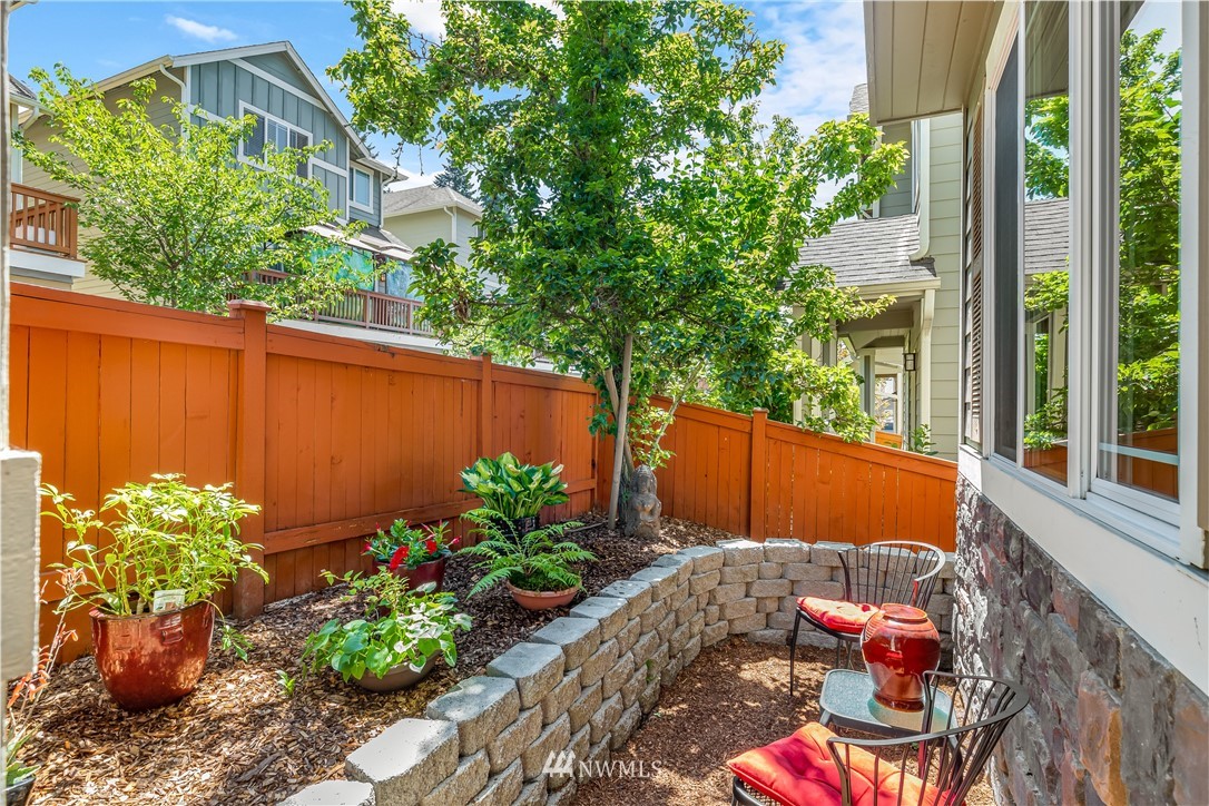 24040 39th Lane Southeast, Unit 11 Bothell, WA 98021 - Photo 3 of 39