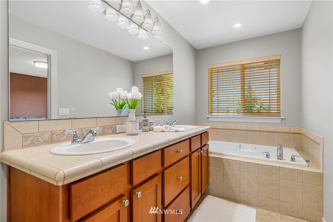 24040 39th Lane Southeast, Unit 11 Bothell, WA 98021 - Photo 28 of 39