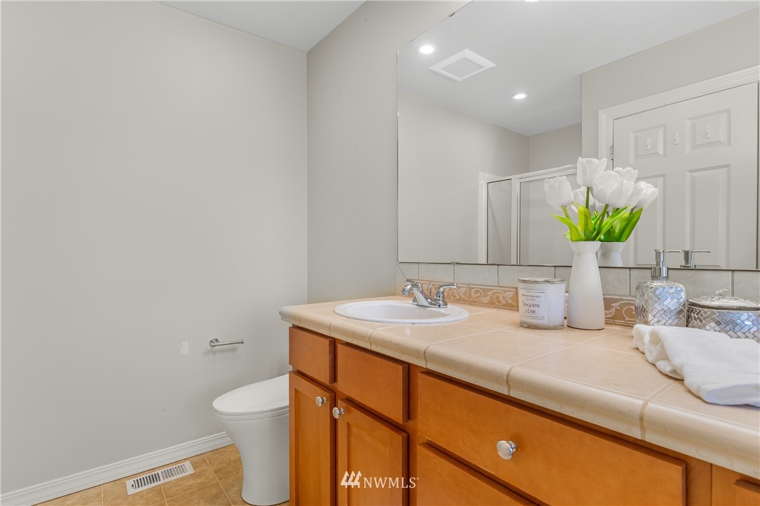 24040 39th Lane Southeast, Unit 11 Bothell, WA 98021 - Photo 29 of 39