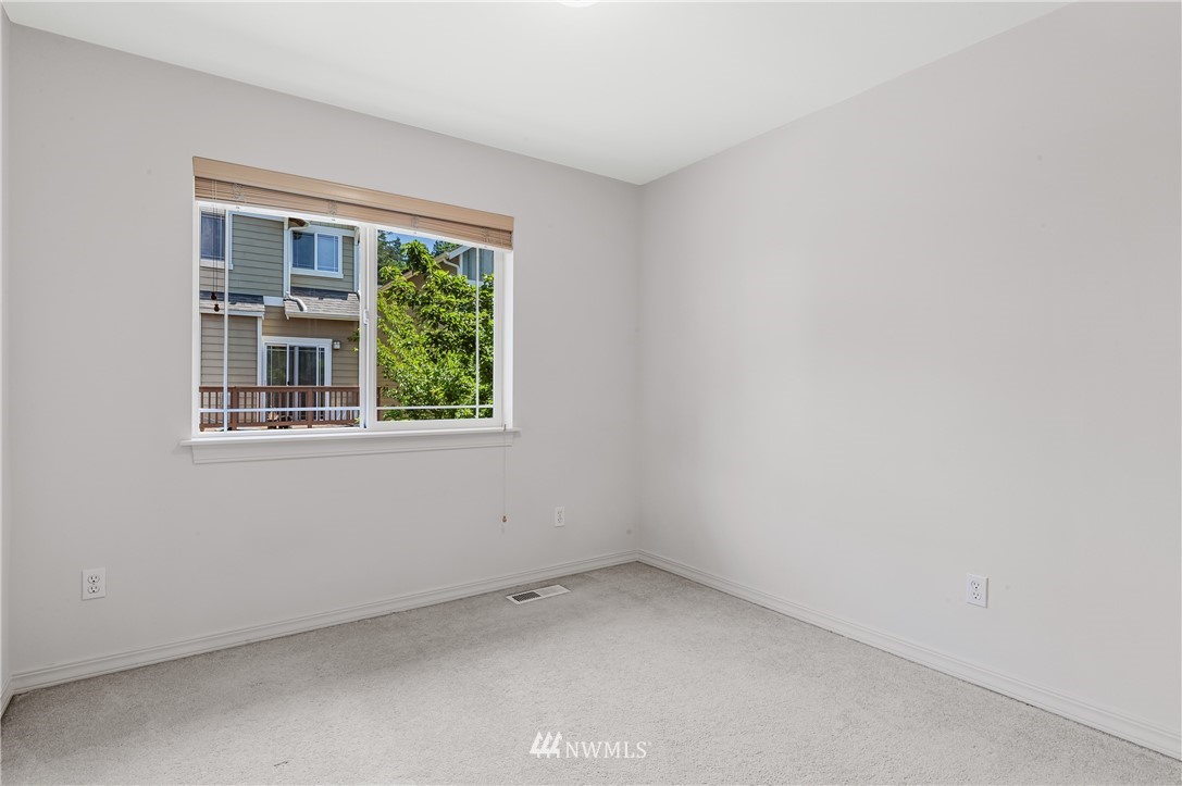 24040 39th Lane Southeast, Unit 11 Bothell, WA 98021 - Photo 32 of 39
