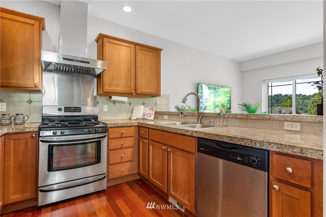 24040 39th Lane Southeast, Unit 11 Bothell, WA 98021 - Photo 7 of 39